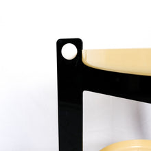Carica l'immagine nel visualizzatore di Gallery, Carrello disegnato dall'architetto Luigi Massoni per Guzzini, anni '70. Particolare.- Trolley designed by architect Luigi Massoni for Guzzini, 1970s.Detail.