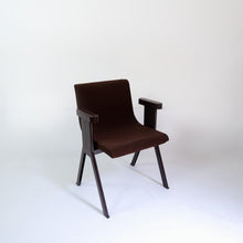 Carica l'immagine nel visualizzatore di Gallery, Poltroncina disegnata da Ettore Sottsass per Olivetti, anni '70 Italia. In vendita presso La Fiera di Sinigaglia. - Armchair designed by Ettore Sottsass for Olivetti, 1970s Italy.For sale at La Fiera di Sinigaglia