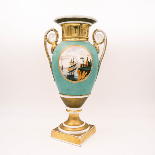 Vaso in porcellana dipinta a mano dei primi anni dell'800 in stile impero.- Hand painted porcelain vase from the early 1800s in Empire style.