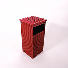 Carica l'immagine nel visualizzatore di Gallery, Gettacarte con posacenere Ettore Sottsass