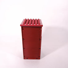 Carica l'immagine nel visualizzatore di Gallery, Gettacarte con posacenere Ettore Sottsass