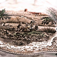 Carica l'immagine nel visualizzatore di Gallery, Servizio di piatti Johnson Brothers completo per 12 persone, 41 pezzi. Modello Old Britain Castles,
anni 50/60. Particolare dei disegni. - 1950s/60s Johnson Brothers complete dinner service for 12 people, 41 pieces. Old Britain Castles model. Detail of the drawings.