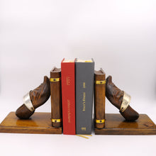 Carica l'immagine nel visualizzatore di Gallery, Fermalibri anni '40 in legno e metallo. In vendita alla Fiera di Sinigaglia.- 1940s wood and metal bookends, for sale at La Fiera di Sinigaglia.